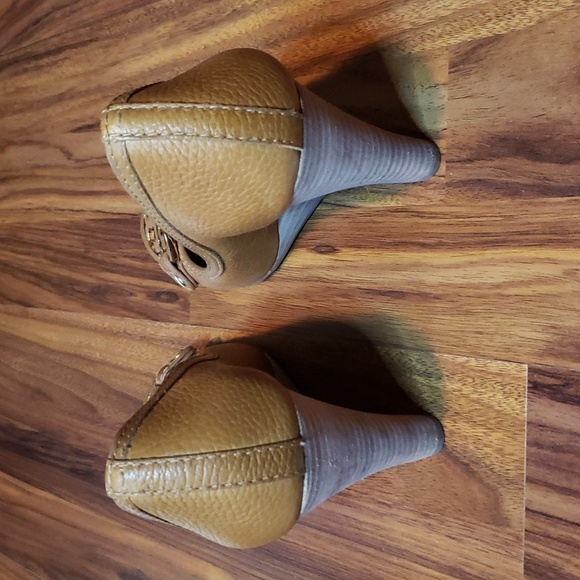 Tory Burch Peep Toe Wedge - Picture 5 of 8